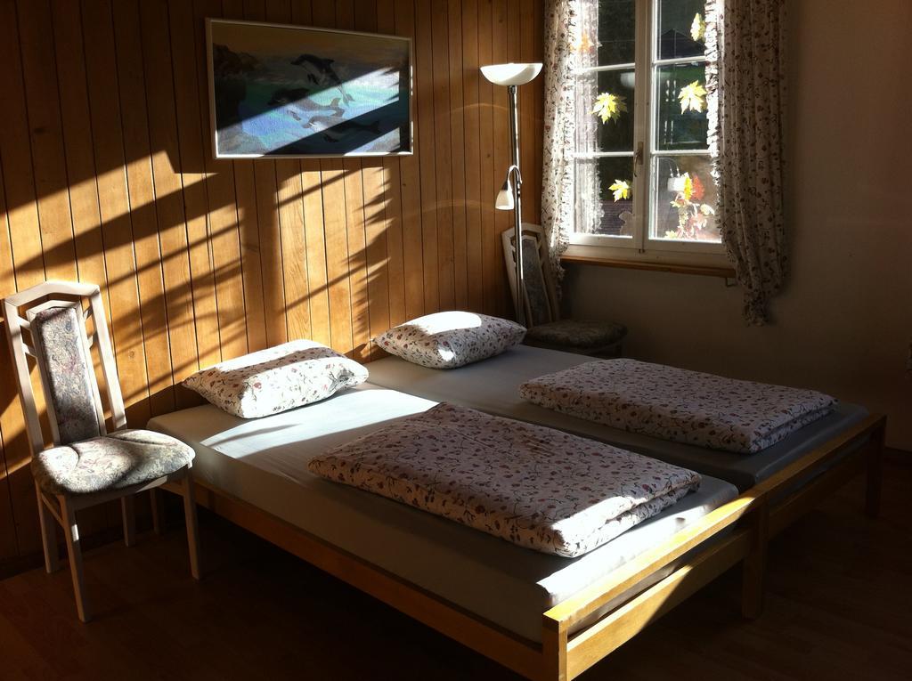 Gasthof Am Bach Bed & Breakfast Boltigen Room photo