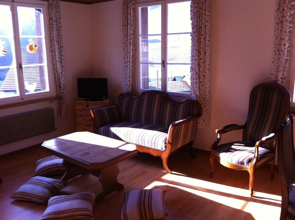 Gasthof Am Bach Bed & Breakfast Boltigen Exterior photo