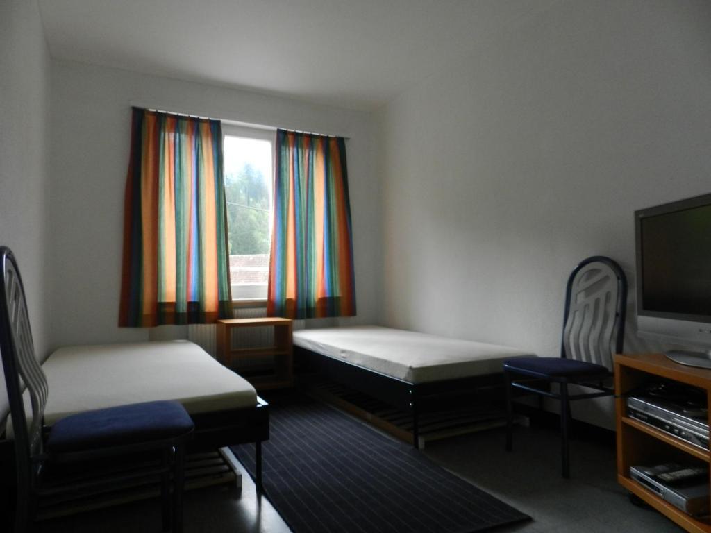 Gasthof Am Bach Bed & Breakfast Boltigen Exterior photo