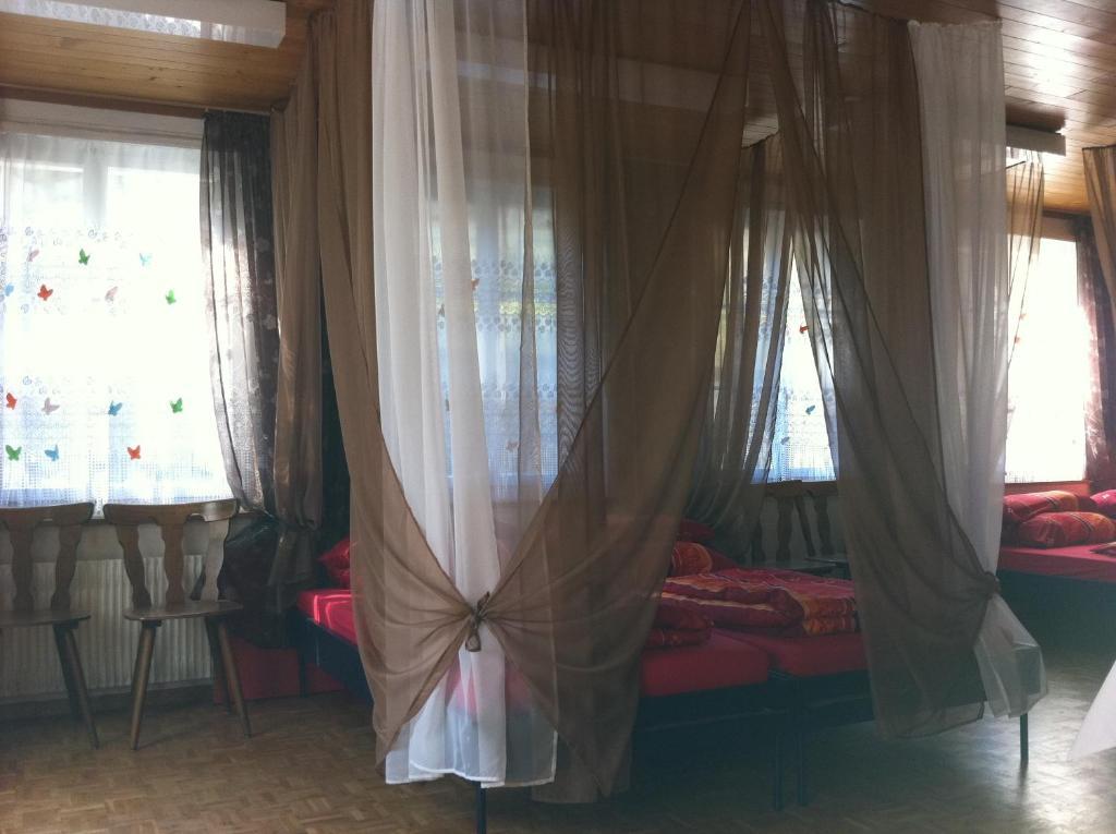 Gasthof Am Bach Bed & Breakfast Boltigen Room photo