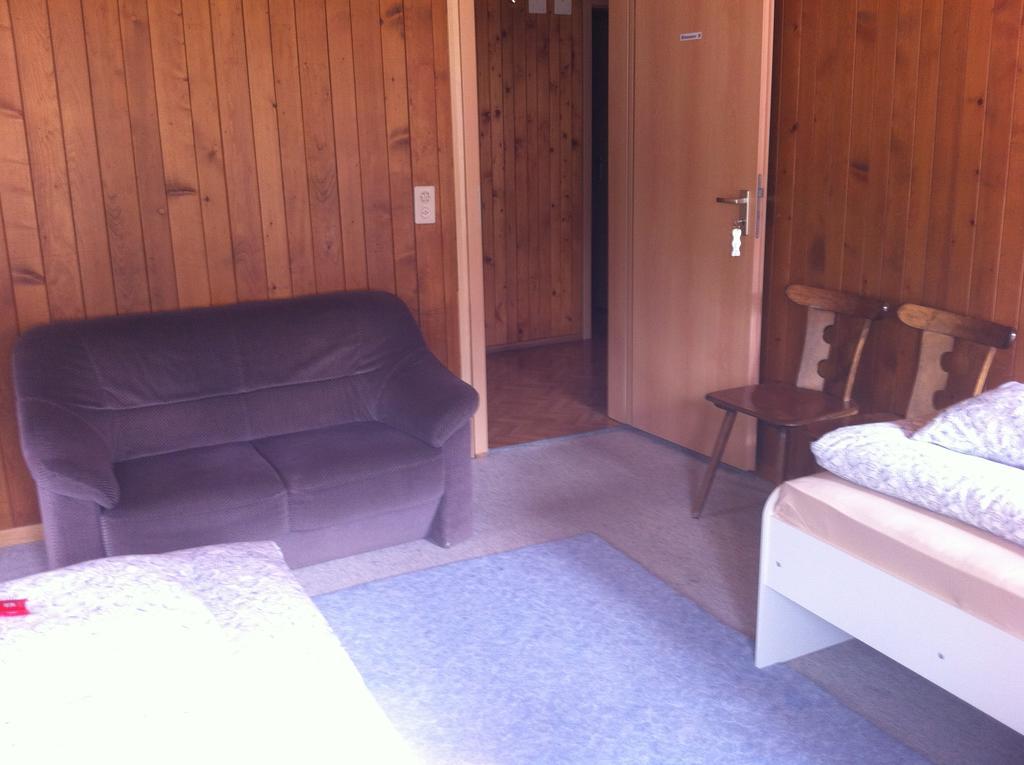Gasthof Am Bach Bed & Breakfast Boltigen Room photo